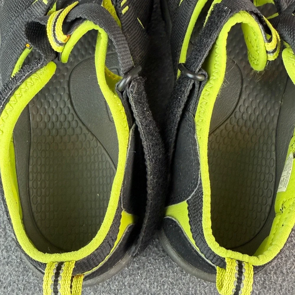 KEEN Newport H2 Sandals Size 7 Black Lime Green Washable Hiking Water Shoes